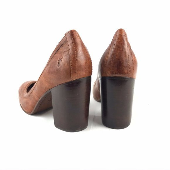 Frye Carson Round Toe Distressed Leather Brown Block Heels Size: 9 - Picture 4 of 13